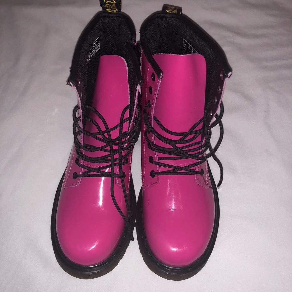 Dr.Martens HOT PINK